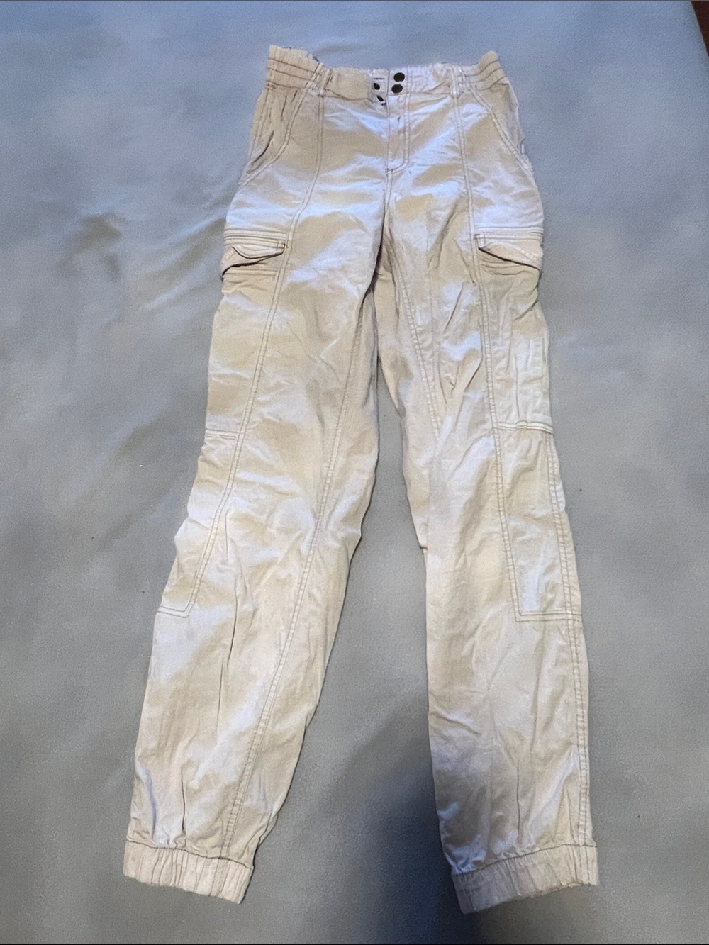 Women’s Casual Cargo Pants in Beige
